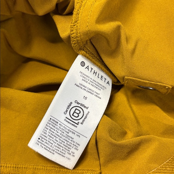 Athleta Nolita Pull on Pants in Brass Yellow Wide Leg Lightweight Casual Size 16 - Picture 11 of 11